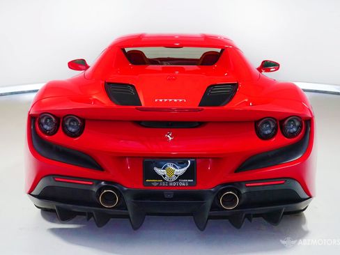 Used 2021 Ferrari F8 Tributo RWD image 7