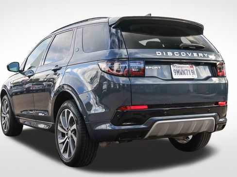 Used 2025 Land Rover Discovery Sport S image 6