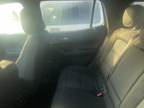 Used 2025 Chevrolet Equinox LT image 29