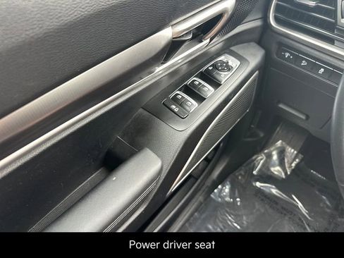 Certified 2023 Kia Telluride S w/ S Sunroof Package AWD/4WD image 19