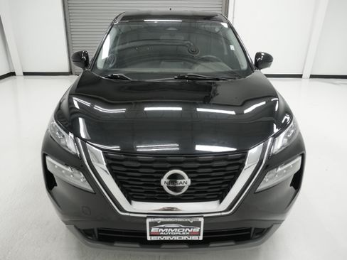 Used 2021 Nissan Rogue SV FWD image 2