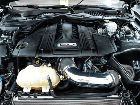 Used 2021 Ford Mustang GT RWD image 30