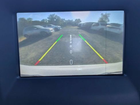 Used 2020 Jeep Compass Latitude FWD image 21