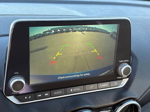 Certified 2024 Nissan Sentra SV image 26