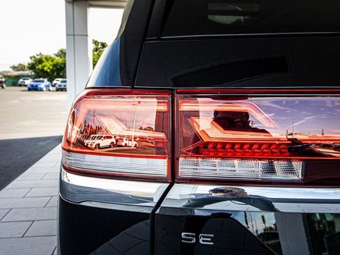 New 2026 Volkswagen Atlas SE image 14
