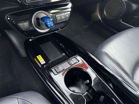 Used 2022 Toyota Prius Prime LE image 28