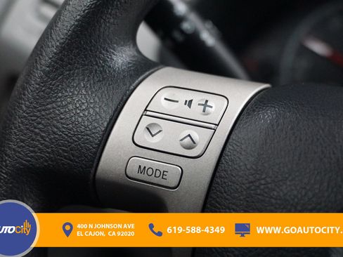 Used 2013 Toyota Corolla LE FWD image 19
