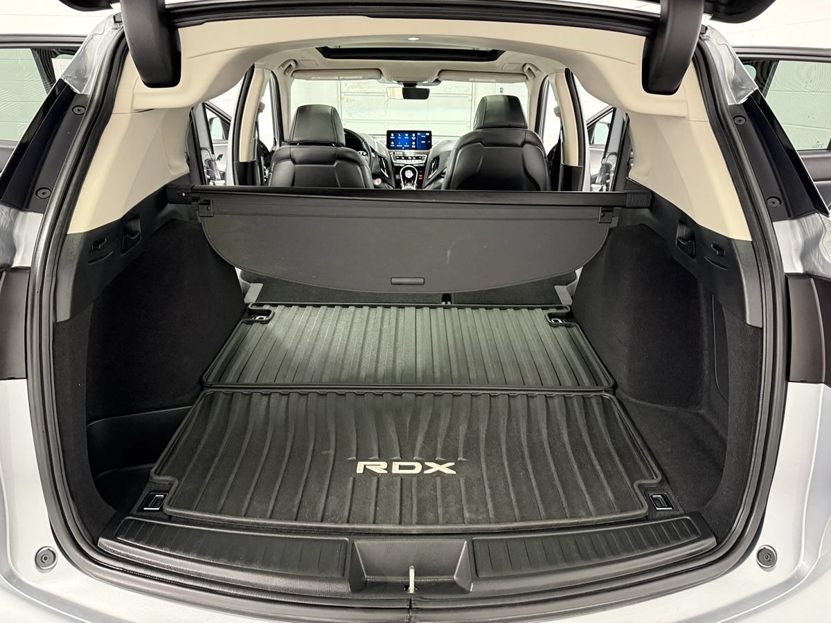 Used 2020 Acura RDX w/ Technology Package AWD/4WD image 30
