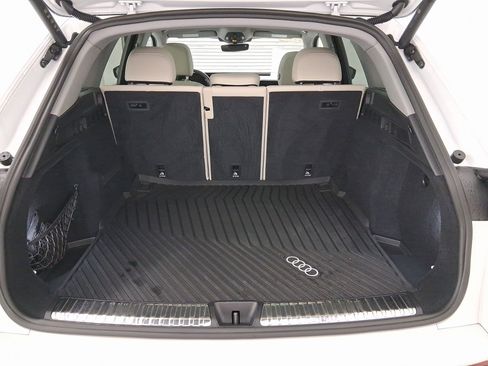 Certified 2025 Audi Q5 Premium w/ Convenience Package image 27