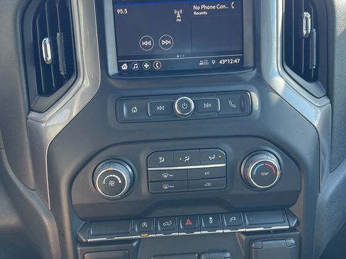 Used 2022 Chevrolet Silverado 1500 Custom w/ LPO, Blackout Package image 21