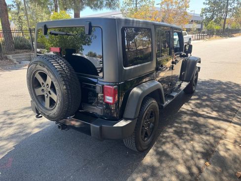 Used 2015 Jeep Wrangler Unlimited Sport w/ Dual Top Group AWD/4WD image 3