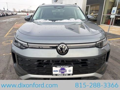 New 2026 Volkswagen Tiguan SE AWD/4WD image 2