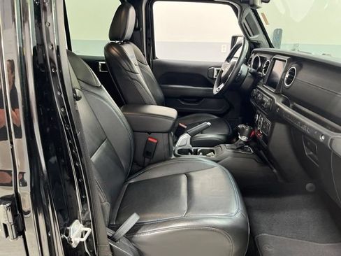 Used 2022 Jeep Wrangler Unlimited Rubicon 4xe AWD/4WD image 38