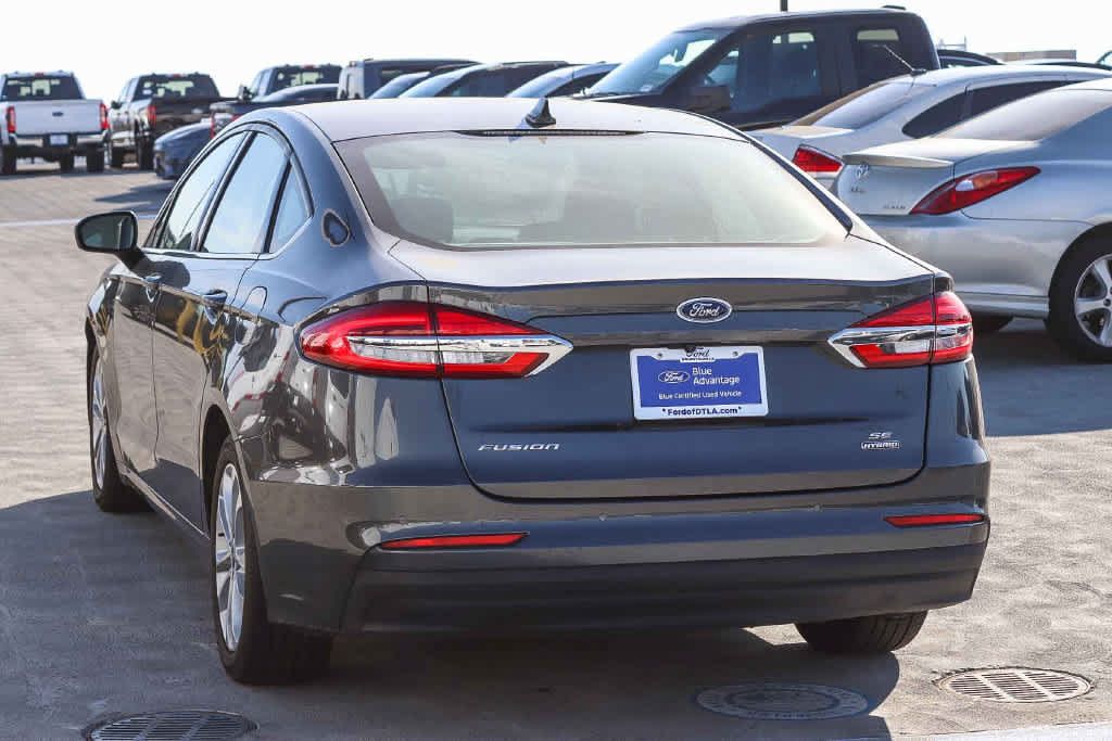 Certified 2020 Ford Fusion SE FWD image 4