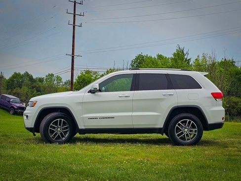 Used 2018 Jeep Grand Cherokee Limited AWD/4WD image 6