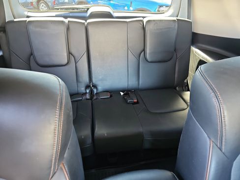 Used 2020 Nissan Armada SL w/ Premium Package image 11