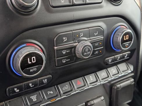 Used 2022 Chevrolet Silverado 2500 High Country w/ Z71 Off-Road Package image 32