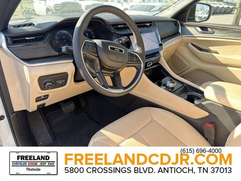 New 2026 Jeep Grand Cherokee Limited w/ Luxury Tech Group II image 25