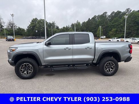 Used 2024 Chevrolet Colorado ZR2 w/ ZR2 Convenience Package III image 4