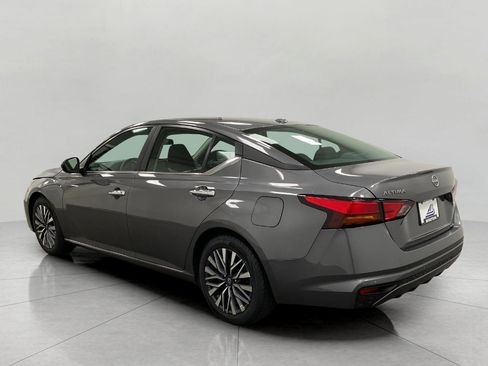Certified 2025 Nissan Altima 2.5 SV FWD image 6