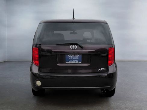 Used 2009 Scion xB image 8