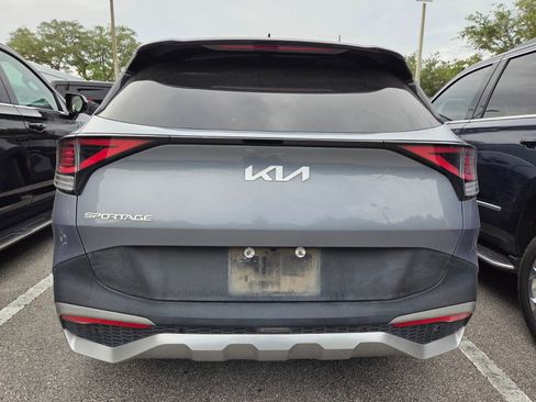 Used 2023 Kia Sportage EX FWD image 3