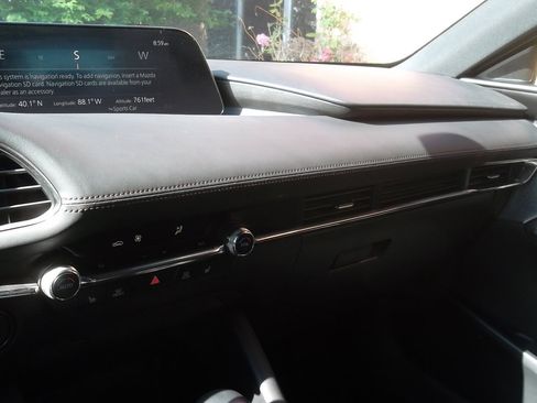 Used 2020 MAZDA MAZDA3 AWD Hatchback w/ Preferred Pkg image 13