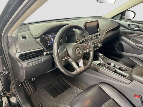 Used 2022 Nissan Altima 2.5 SR FWD image 9