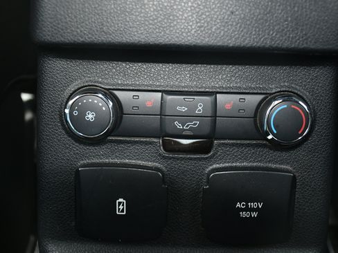 Used 2019 Ford Explorer Limited w/ Ford Safe & Smart Package image 18