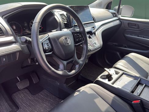 Used 2026 Honda Odyssey EX-L image 13