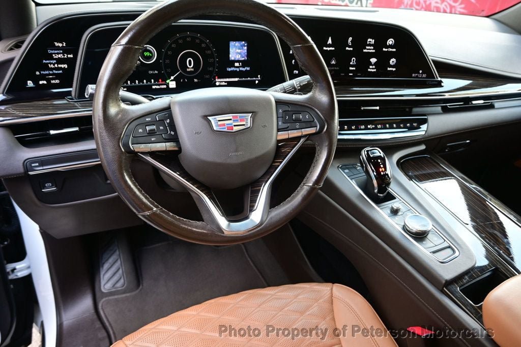 Used 2021 Cadillac Escalade Premium Luxury RWD image 31