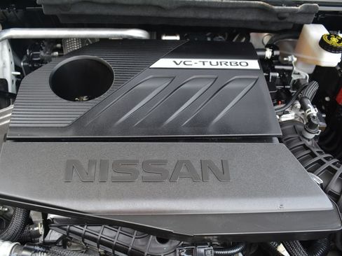 Used 2023 Nissan Rogue SL AWD/4WD image 26