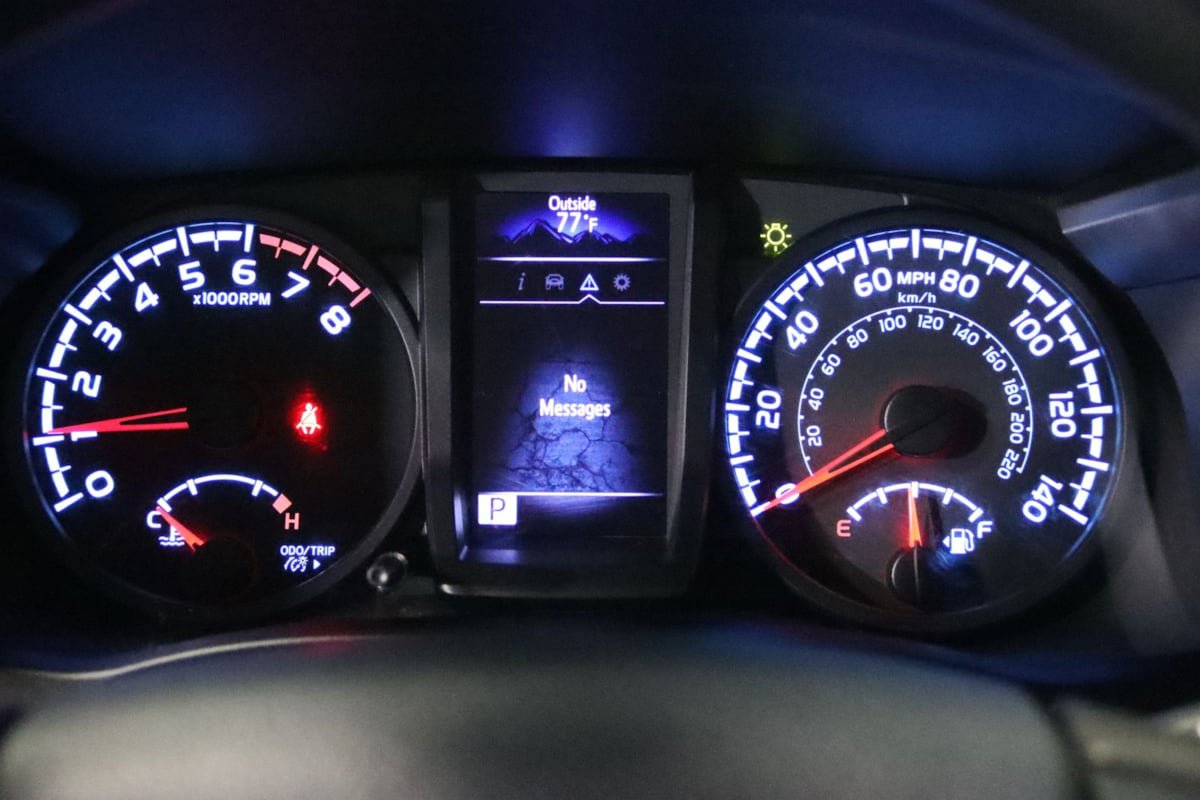 Used 2020 Toyota Tacoma SR AWD/4WD image 38