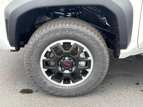 New 2026 Toyota Tacoma TRD Off-Road AWD/4WD image 29