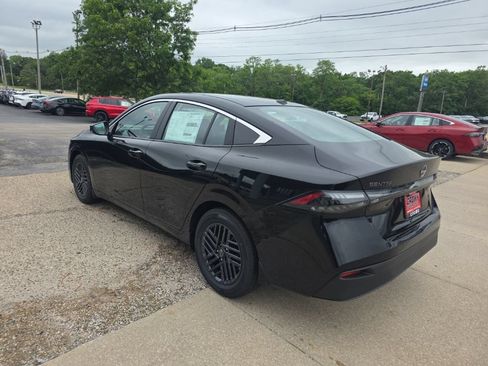 New 2026 Nissan Sentra SV FWD image 6