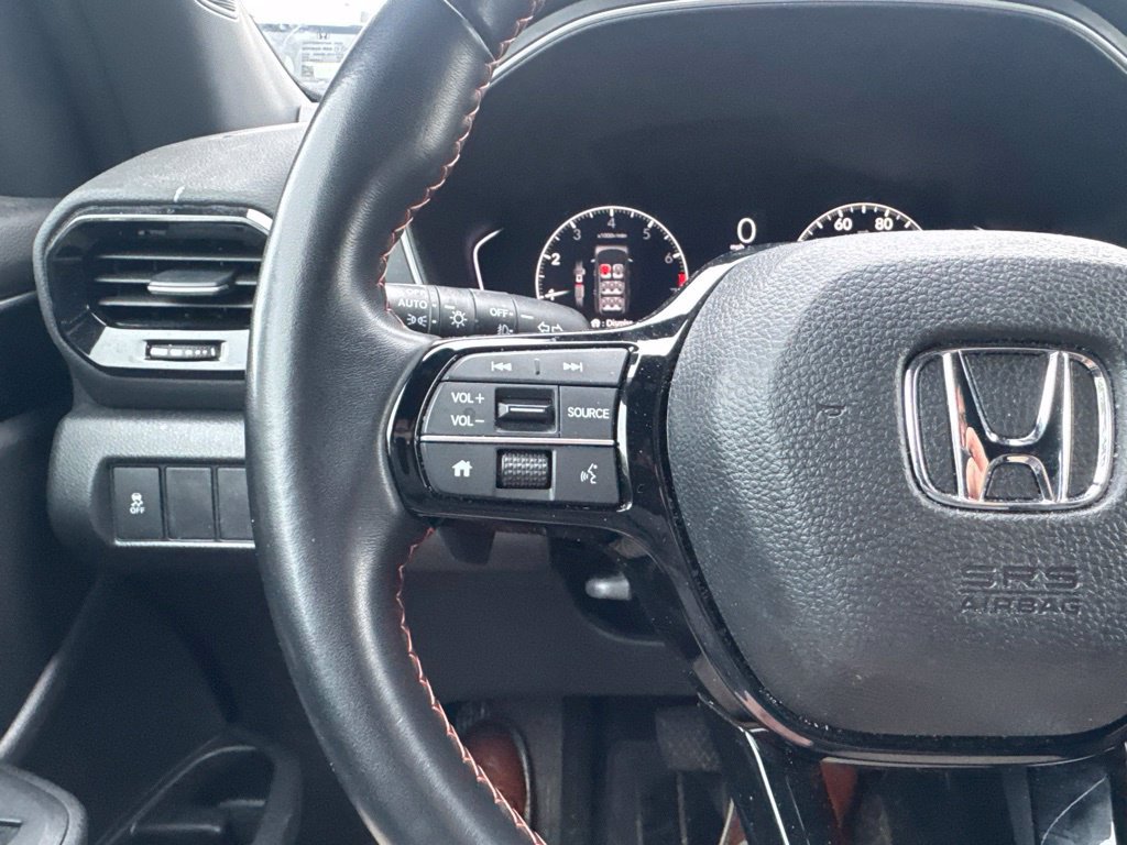Used 2025 Honda Pilot Sport image 17