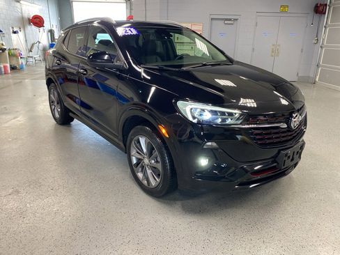 Used 2021 Buick Encore GX Essence w/ Experience Buick Package image 1