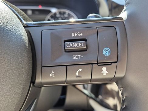 New 2025 Nissan Pathfinder SL w/ SL Premium Package image 28