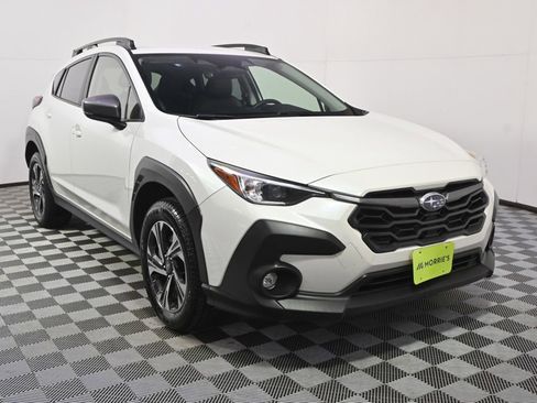 Used 2024 Subaru Crosstrek 2.0i Premium image 9