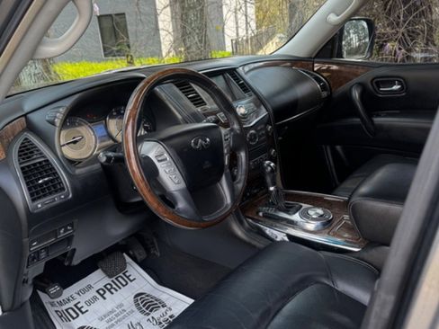 Used 2016 INFINITI QX80 Base w/ Driver's Assistance Package image 11