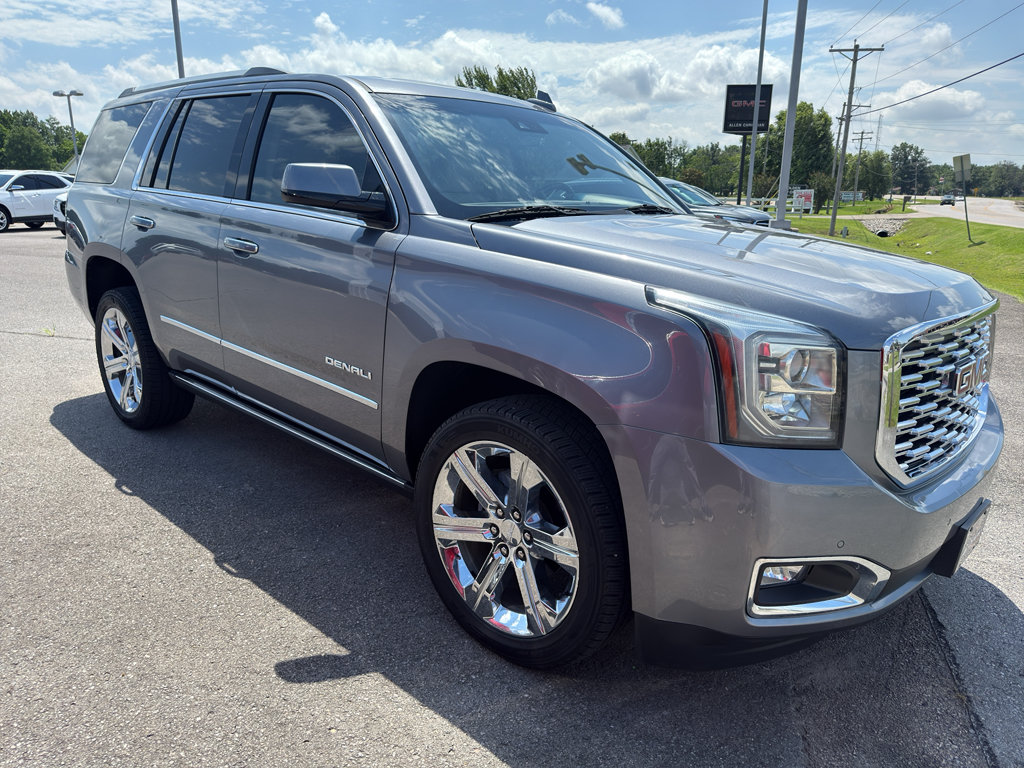 Used 2018 GMC Yukon Denali w/ Denali Ultimate Package AWD/4WD image 2