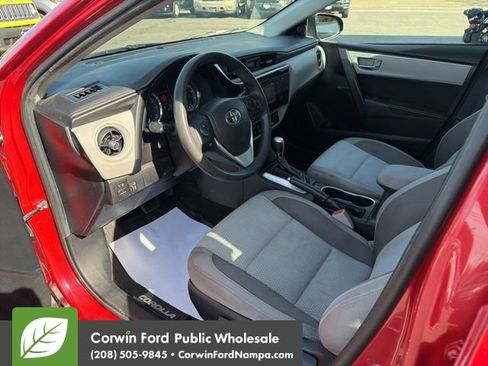 Used 2019 Toyota Corolla LE FWD image 12