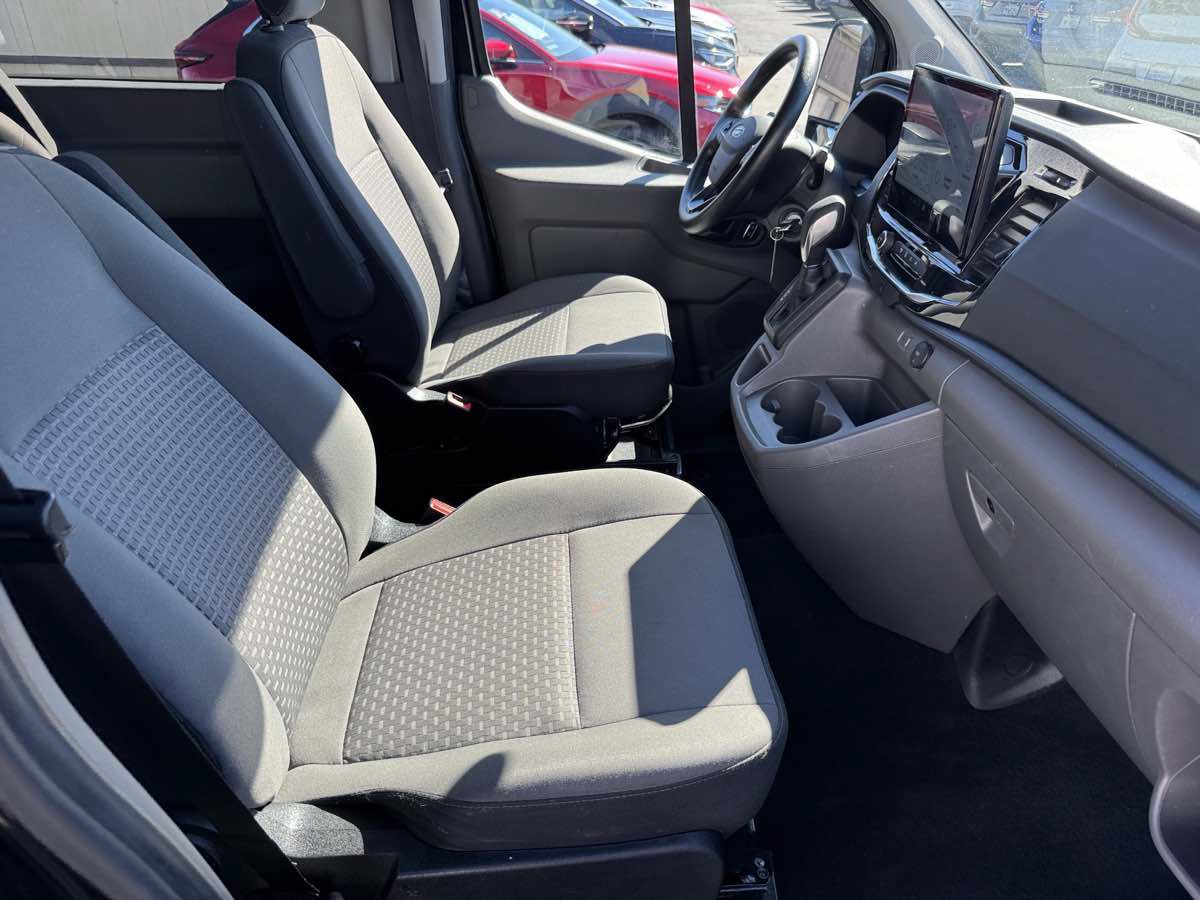Used 2024 Ford Transit 350 XLT RWD image 17