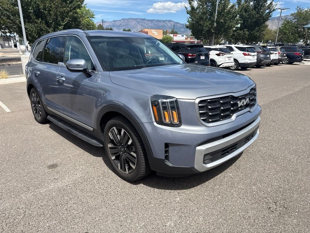 Used 2024 Kia Telluride SX Prestige w/ Towing Package AWD/4WD image 1