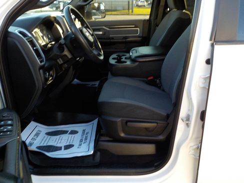 Used 2022 RAM 2500 Big Horn image 12