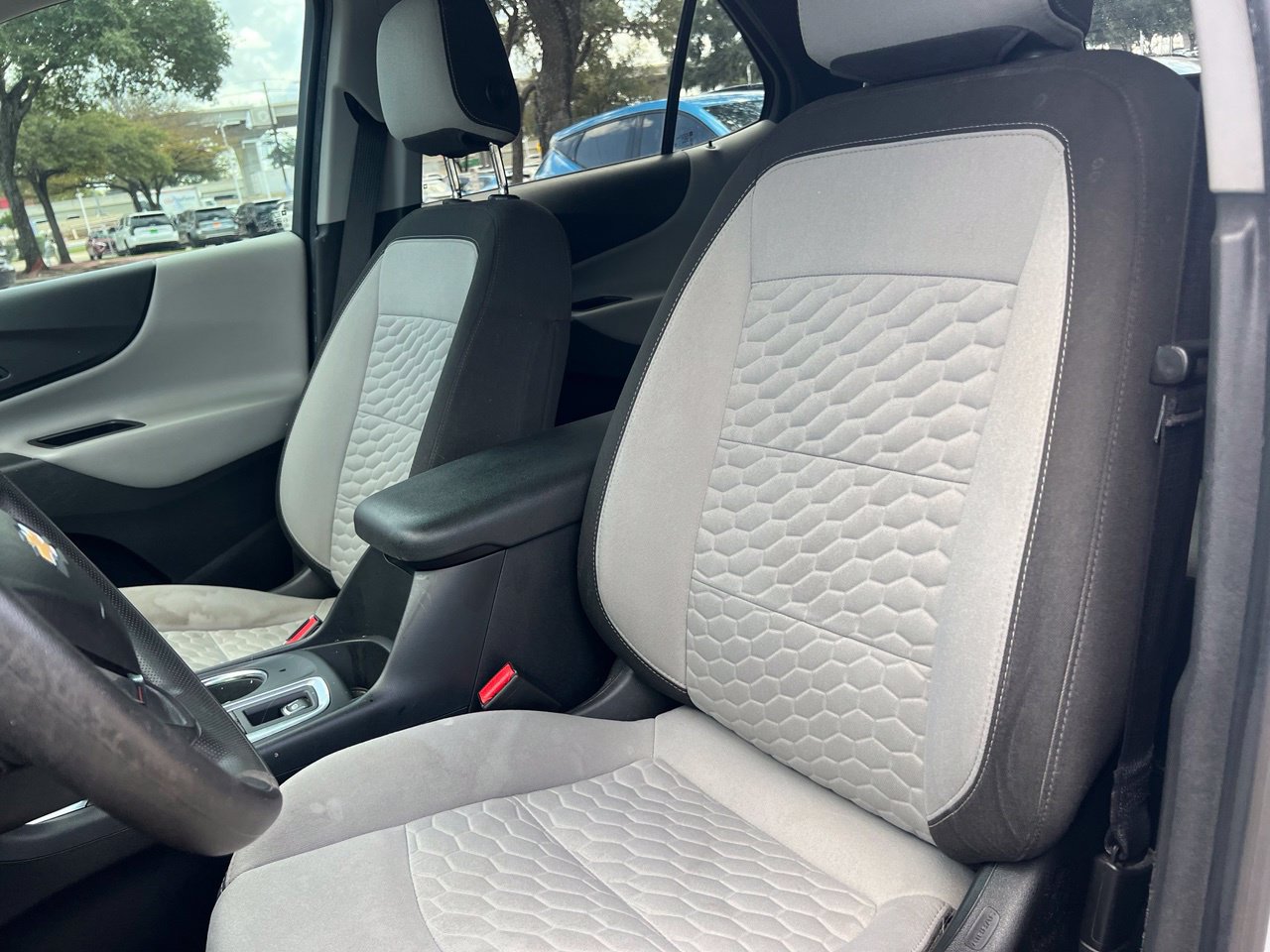 Used 2019 Chevrolet Equinox LS w/ LS Convenience Package FWD image 10