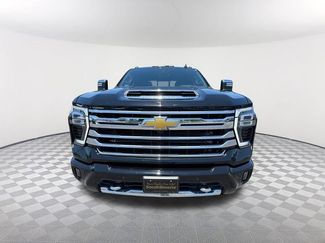 Used 2025 Chevrolet Silverado 3500 High Country w/ High Country Premium Package AWD/4WD video 2