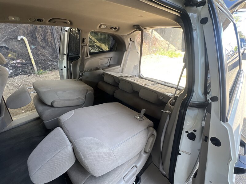 Used 2015 Honda Odyssey LX image 25