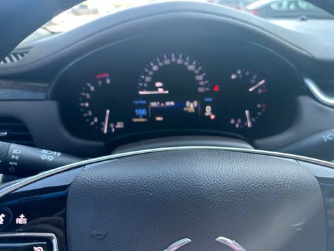 Used 2013 Cadillac XTS Luxury FWD image 13