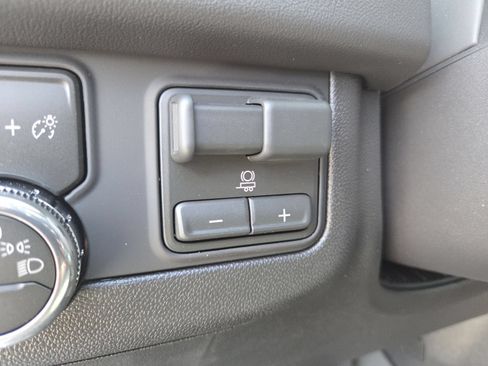 New 2026 GMC Yukon AT4 w/ AT4 Premium Plus Package AWD/4WD image 14